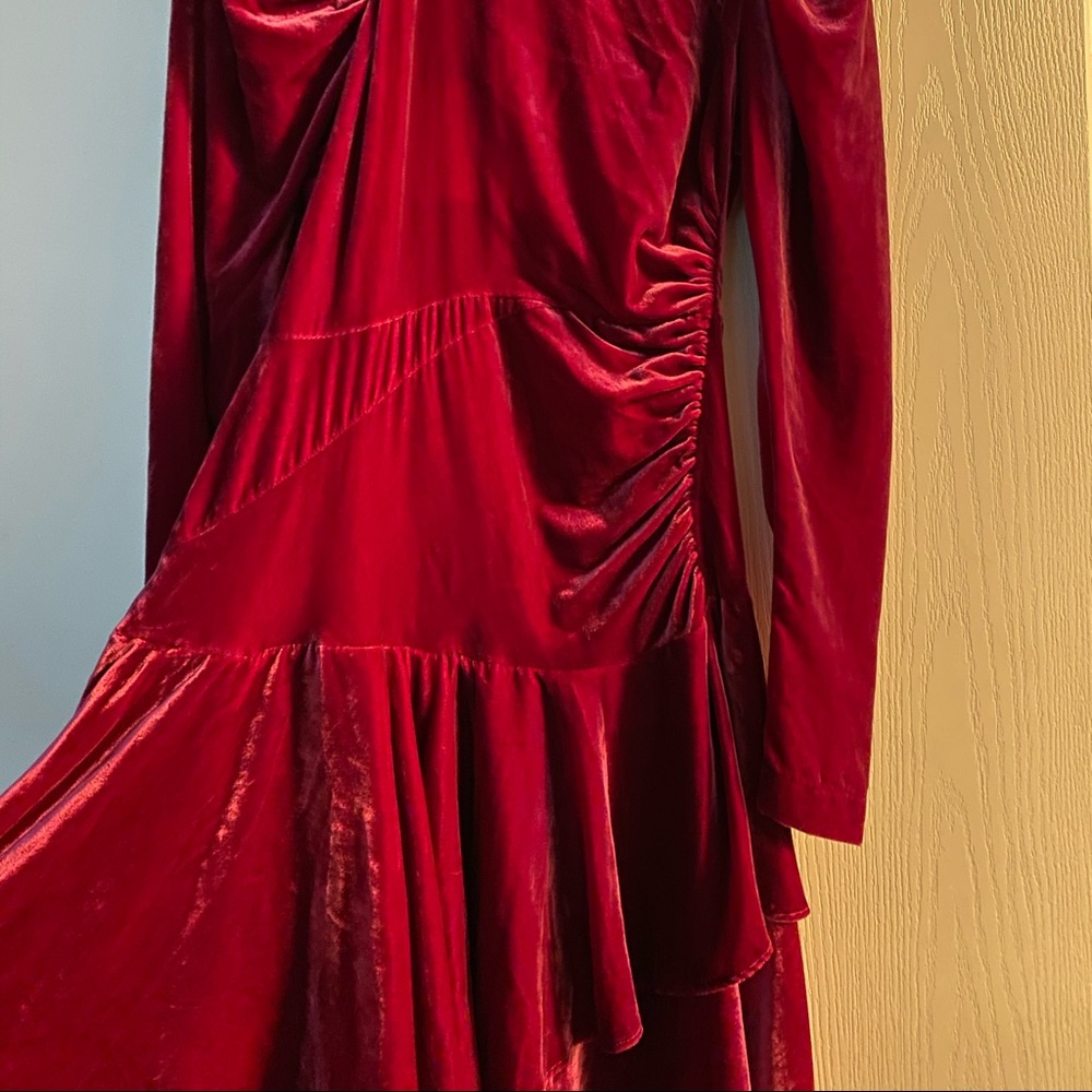 SOLD*** ROTATE DRESS figure flattering - Picture 14 of 17